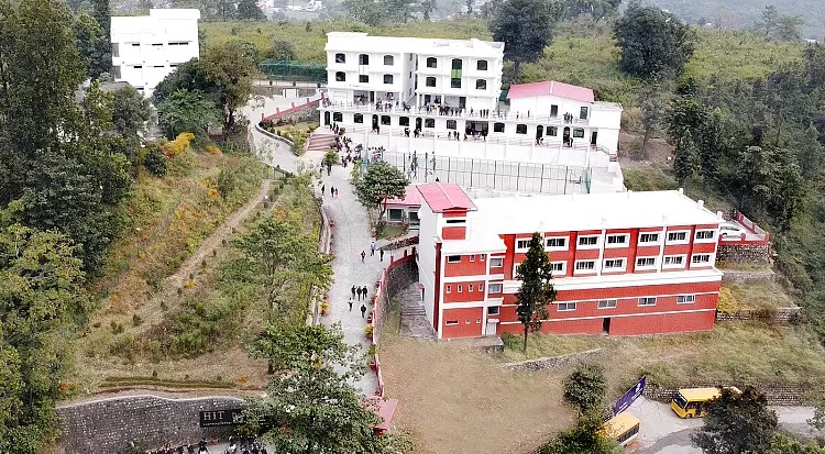 Himalayan Institute of Technology